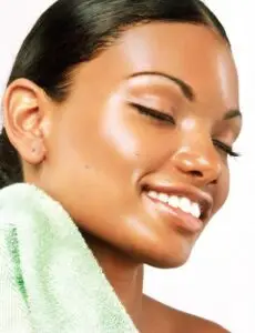 Easily showcase ageless, glowing, even-toned skin."