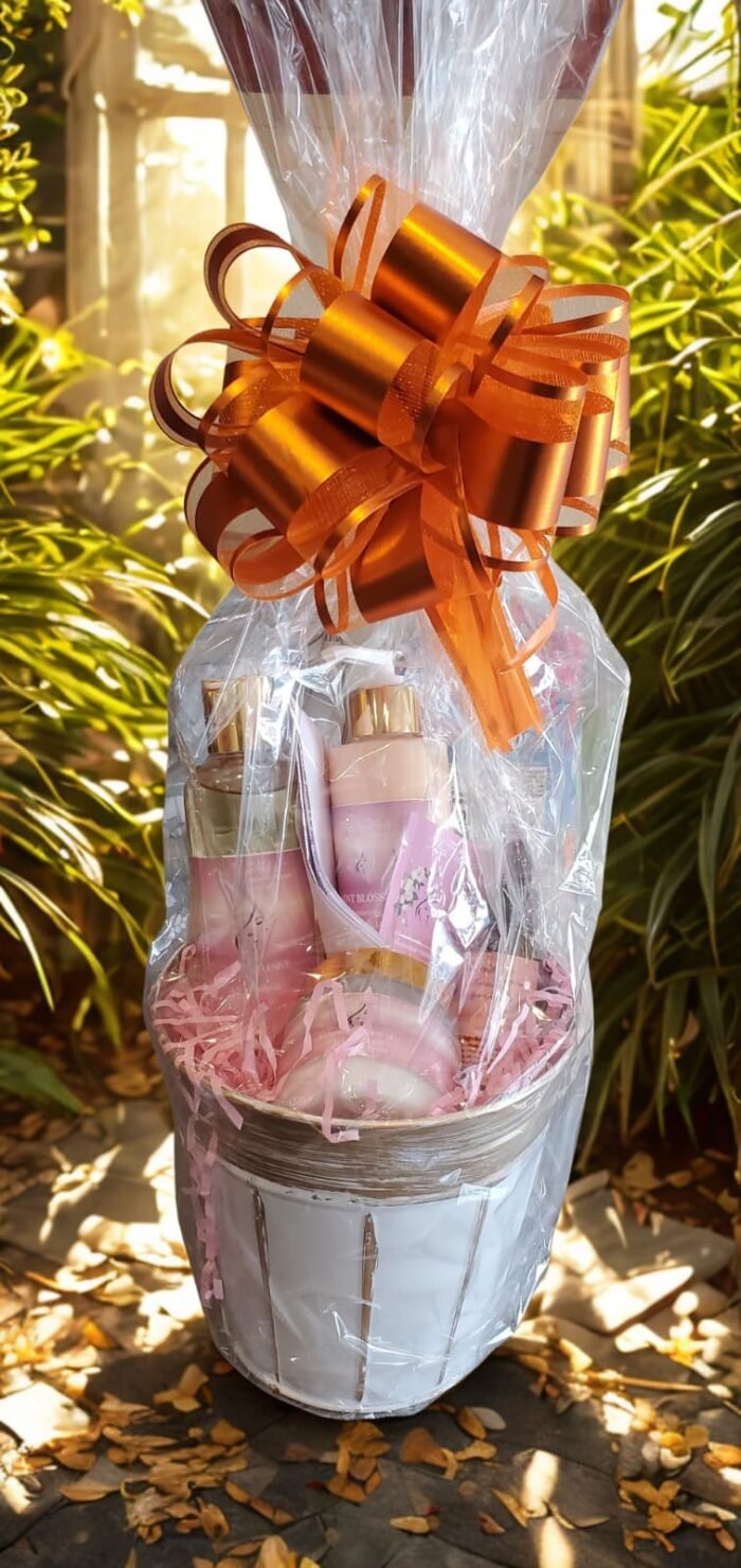 LUXUR’E Daily Radiance Recovery Bundle - Image 2